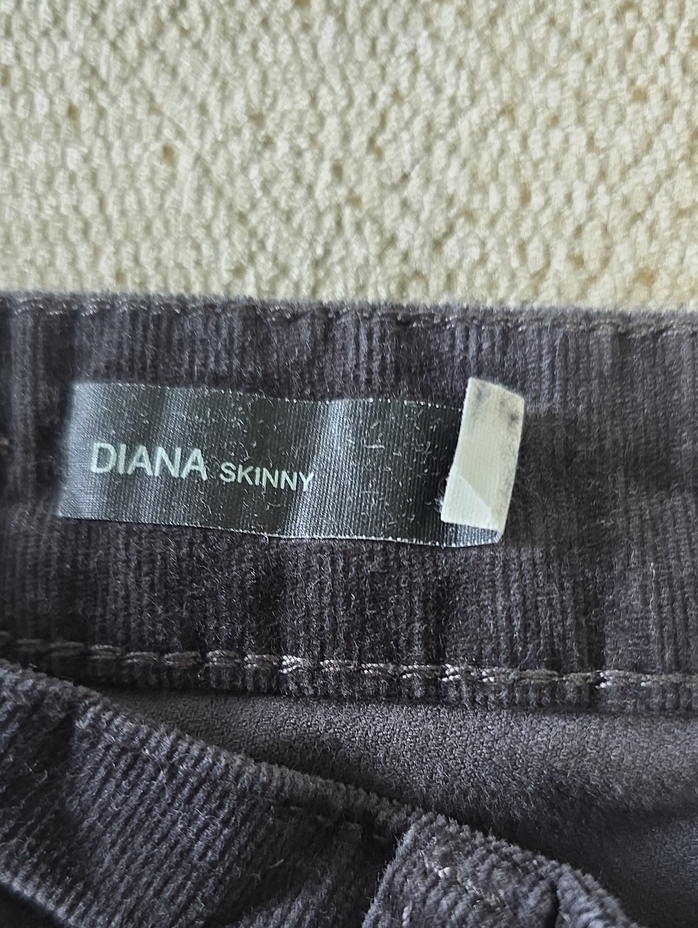 Kut From The Kloth Dark Gray Diana Skinny Corduroy Pants - Size 8 - Picture 5 of 11